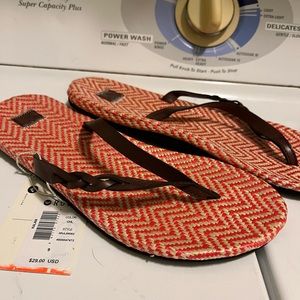 Roxy Flip Flops NEW Size 9